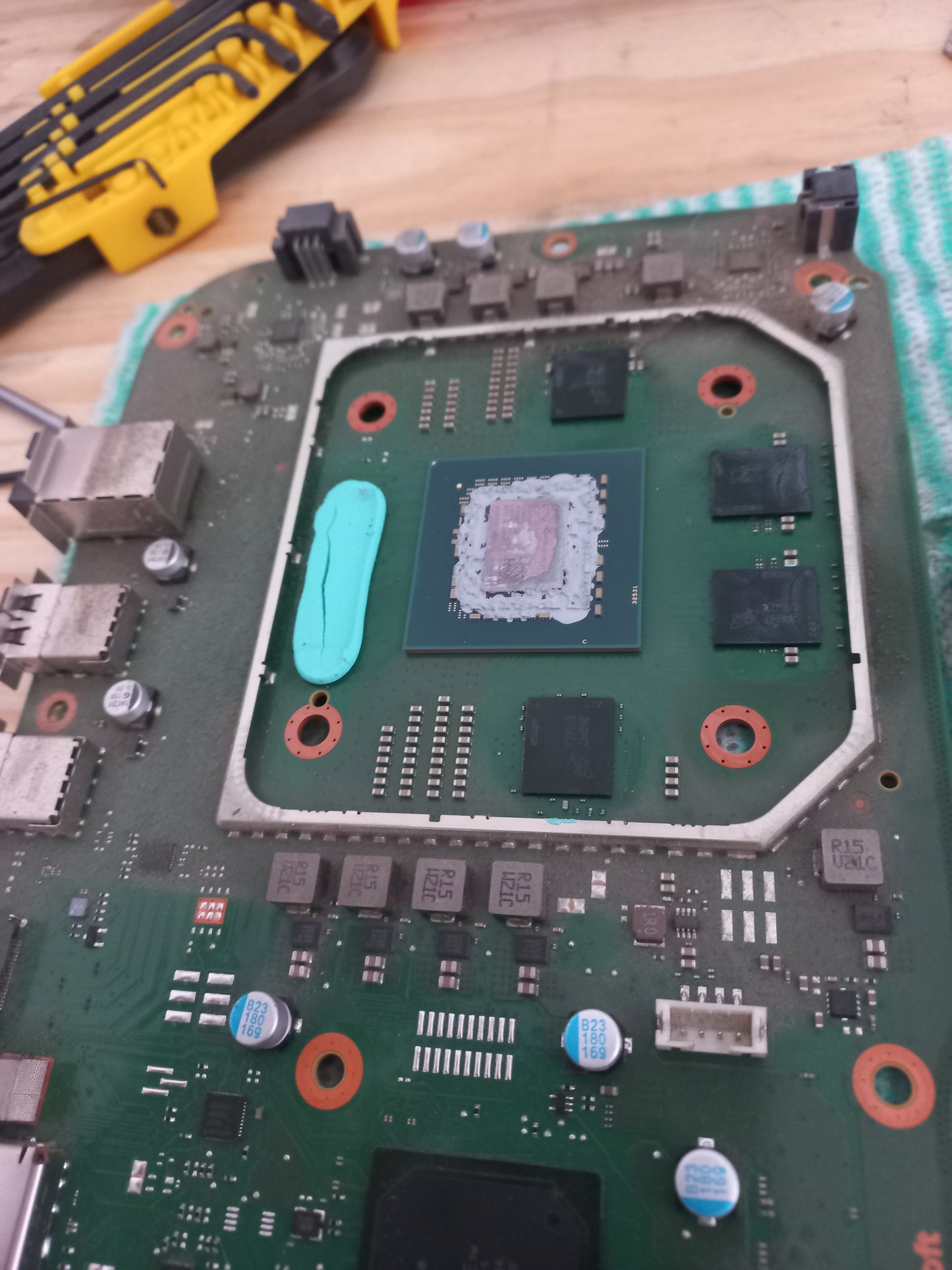 Mantenimiento Play, Xbox y otras consolas