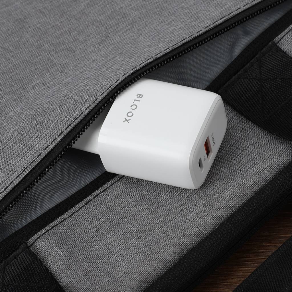 Cargador Bloox Charge C2 (USB y USB C, CON cable)